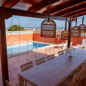 https://villa-atlantic-view.in-canary-islands.com